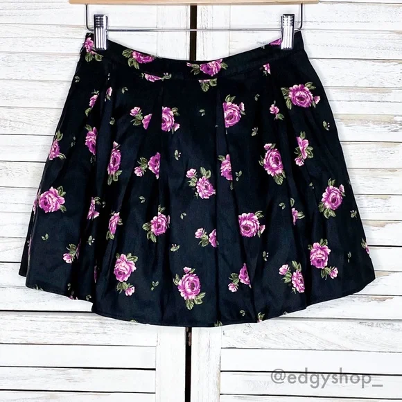 Forever 21 | Floral Pleated Tulle Mini Skirt - Picture 3 of 6
